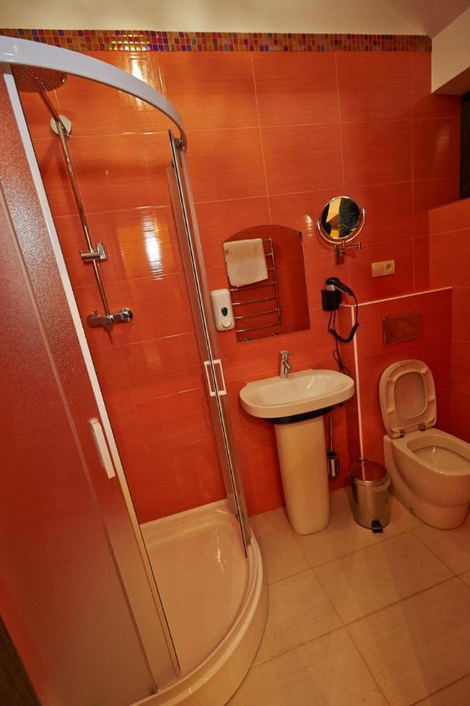 Charivna Taistra Bed and Breakfast Brovary Exteriör bild
